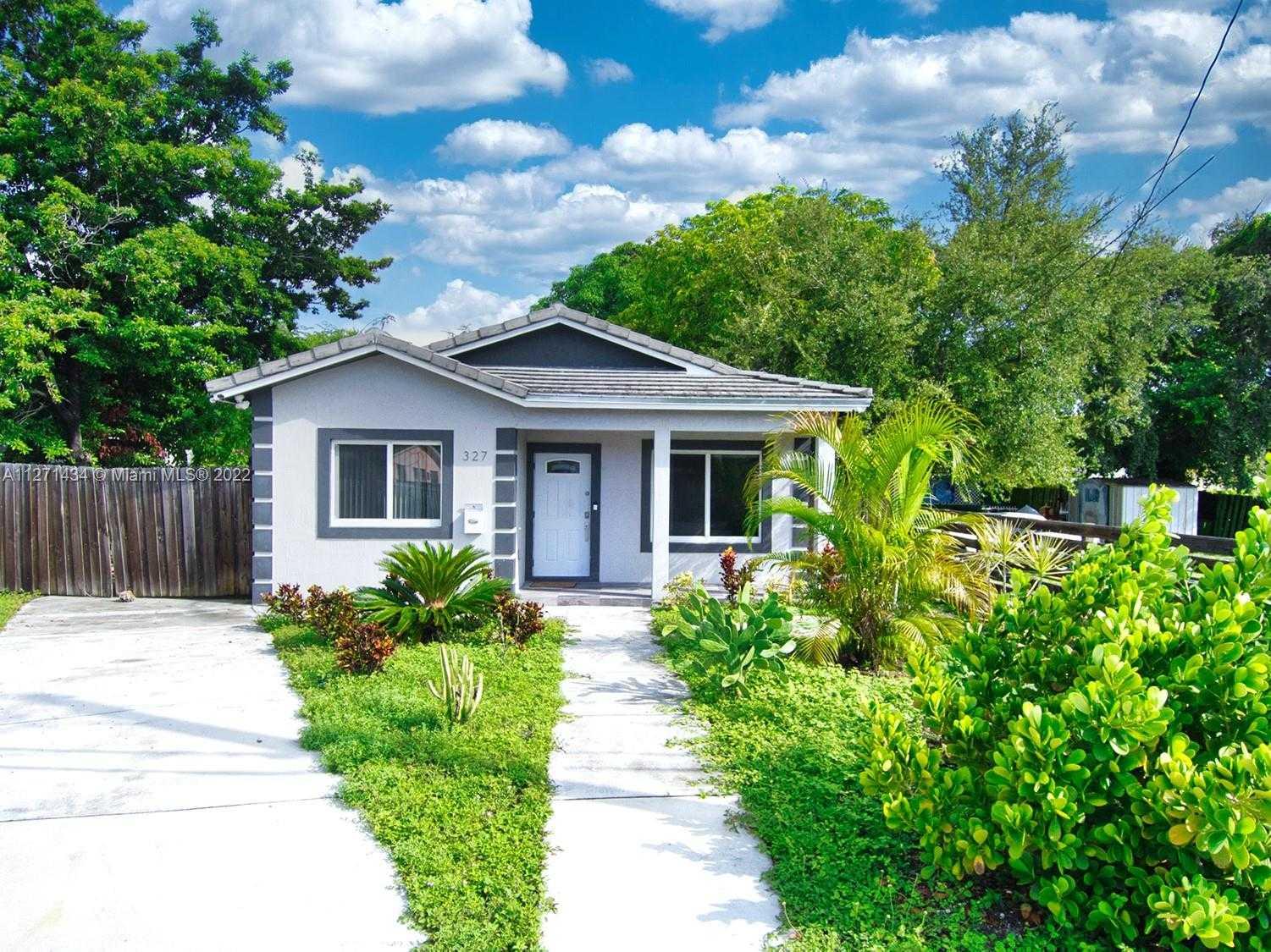 327 47th St, Miami, Single Family Home,  for sale, Phoenix Realtors LLC